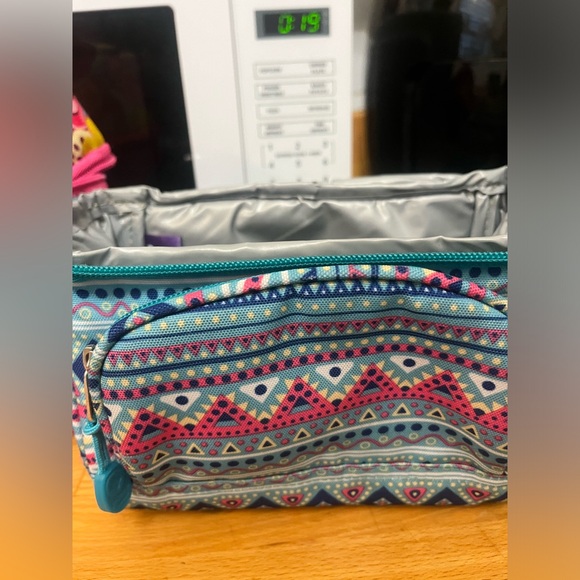 *SOLD* Kids Lunch Pack Bundle - Picture 3 of 5